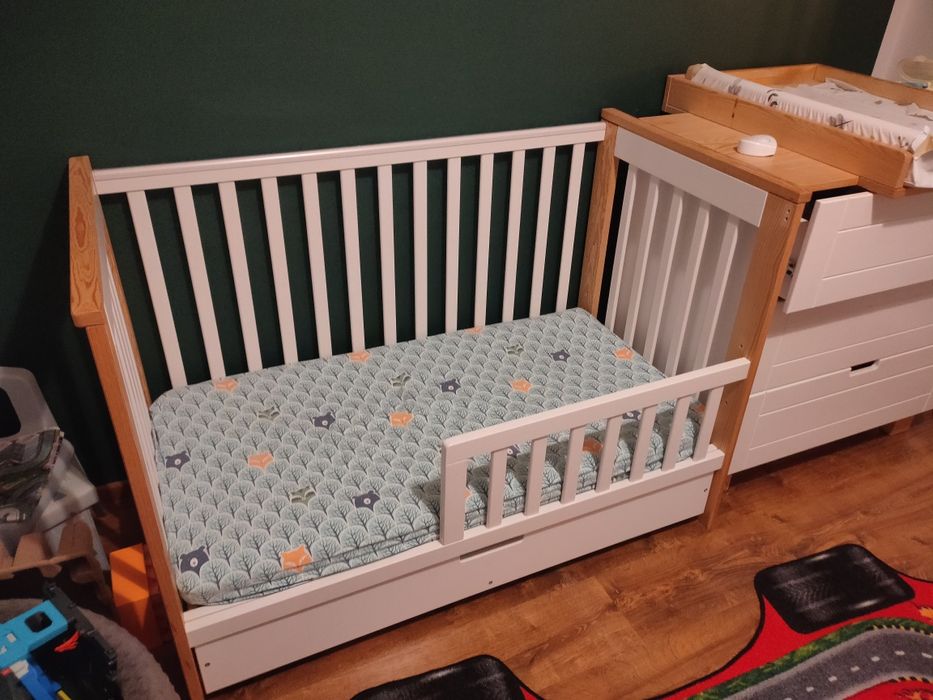 Łóżeczko dziecięce, regulowane, rośnie z dzieckiem