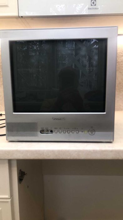 телевизор TOSHIBA 15CSZ2R