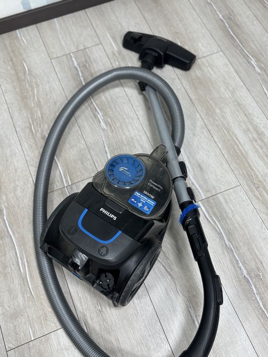 Пилосос Philips pro compact powercyclone 5