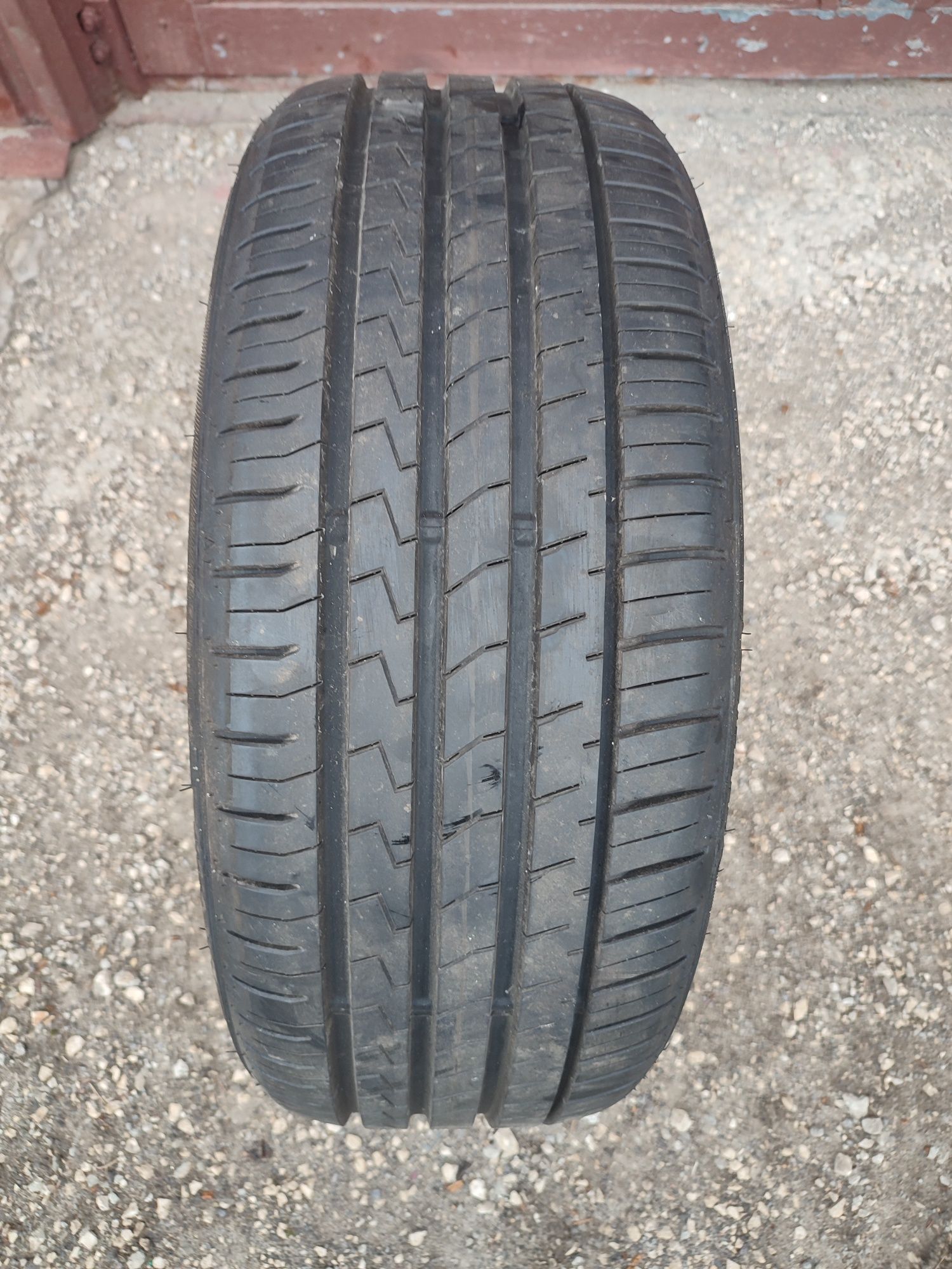 Pojedyncza opona Falken Ziex ZE310 Ecorun 215/45/18 93W