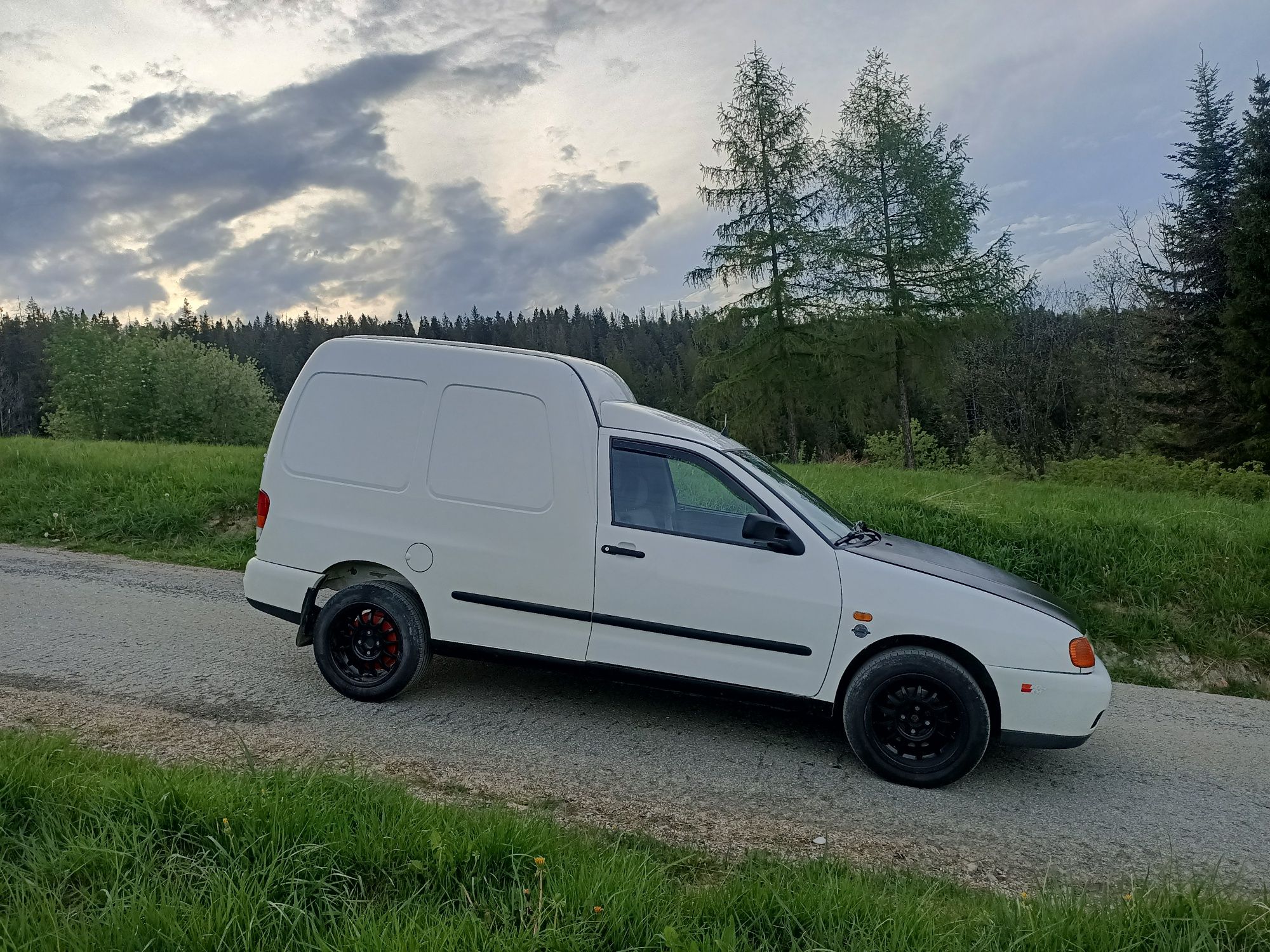 Volkswagen Caddy 1.9tdi 2003r