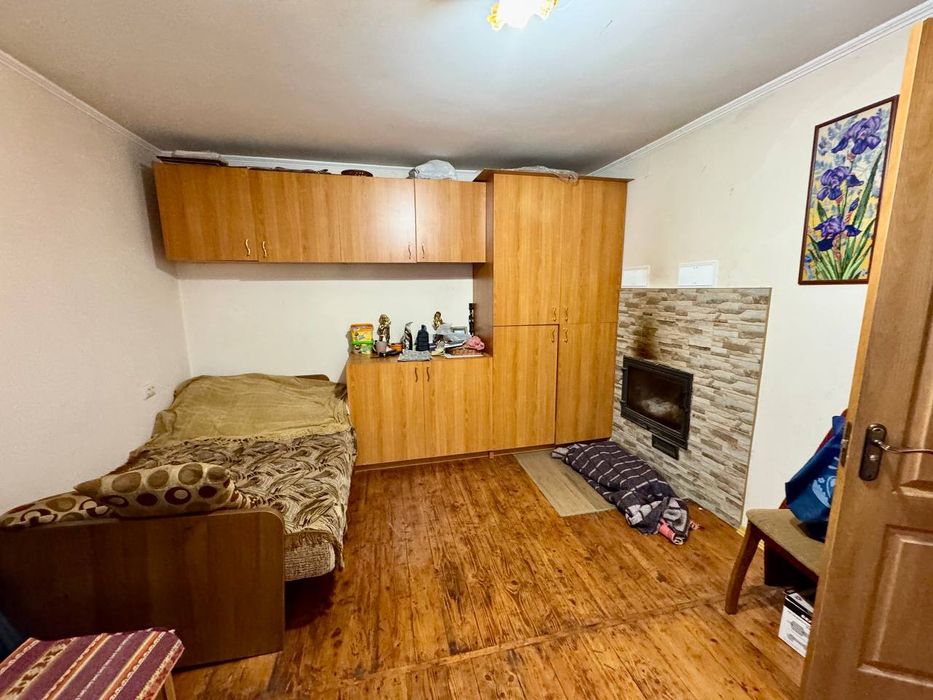 Продаж будинку з ділянкою 6 соток поблизу готелю Європа