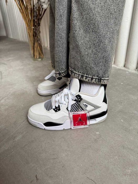 Кроссовки Nike Jordan 4 military / Джордан белые высокие 37 38 39 40