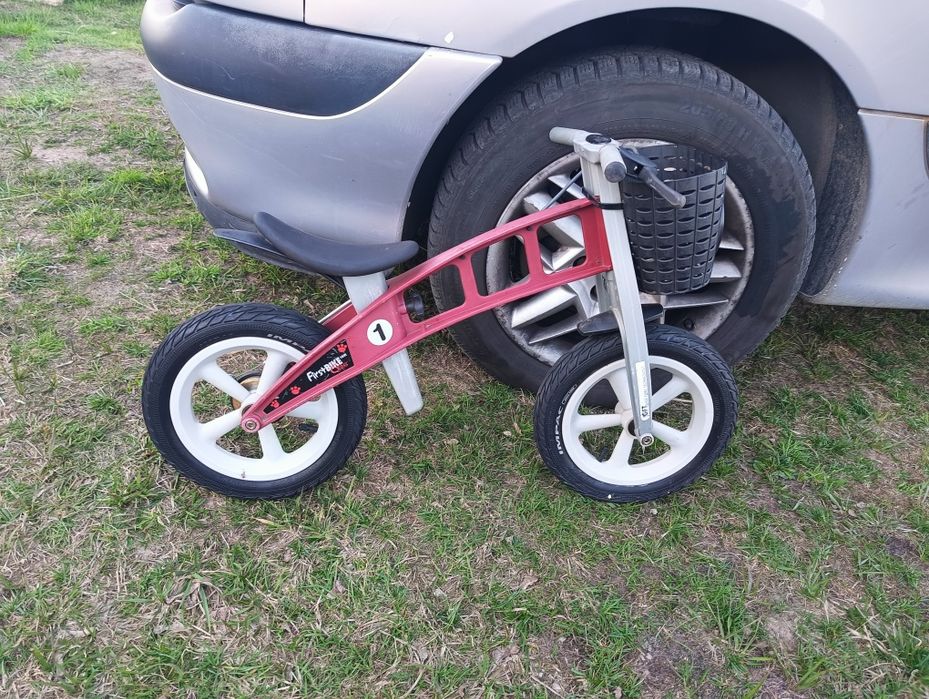 Rowerek  biegowy first bike hamulec pompowane koła