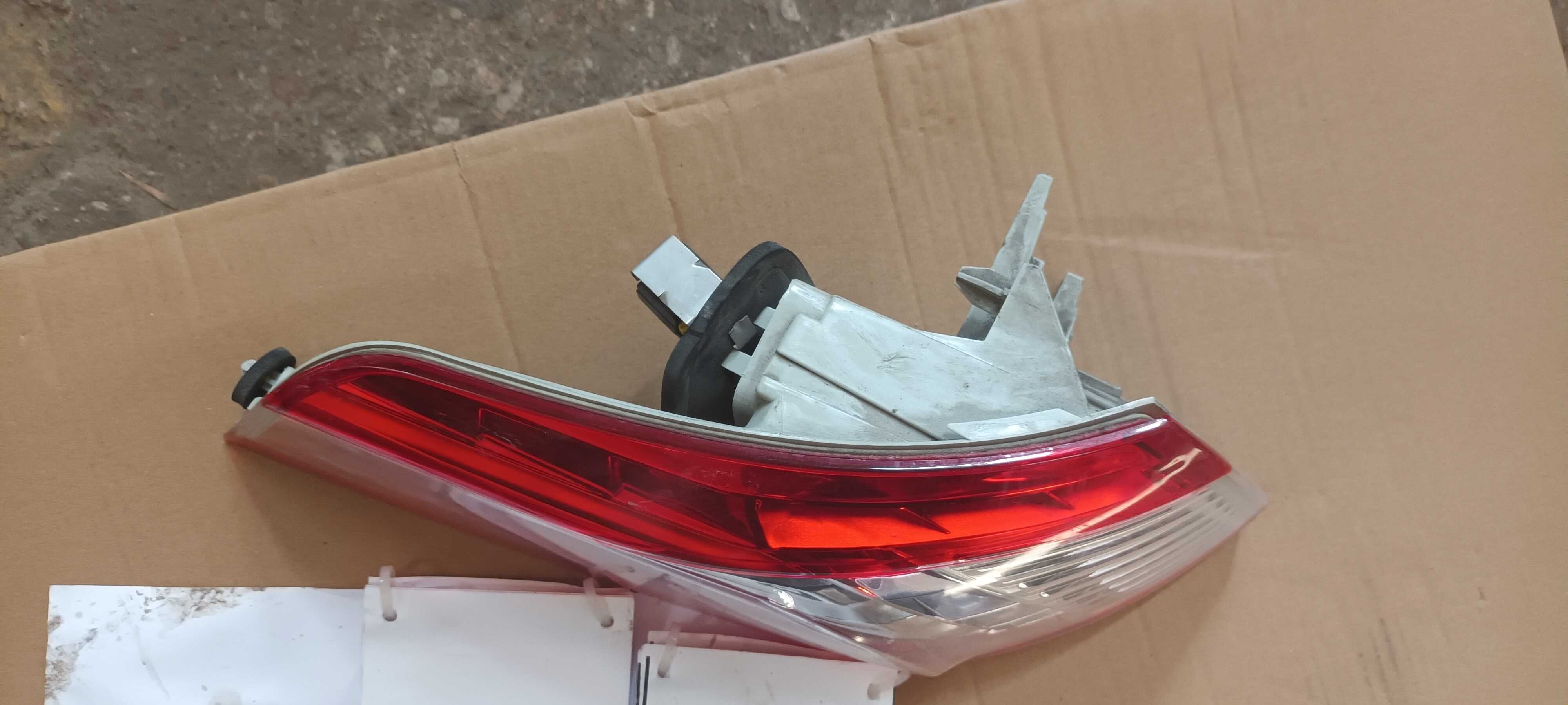Lampa tylna lewa Peugeot 508 kombi
