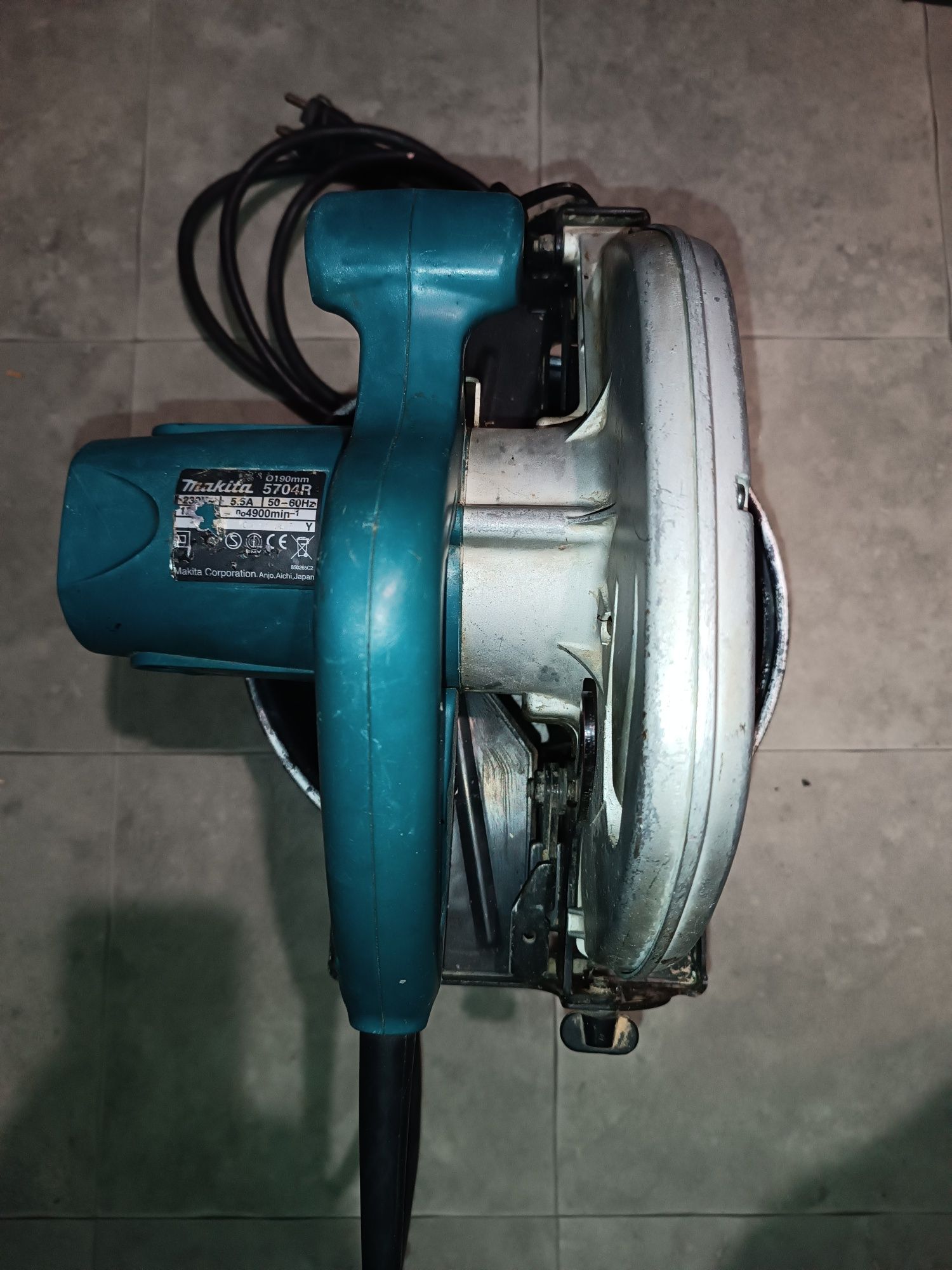 Пила дисковая Makita 5704R