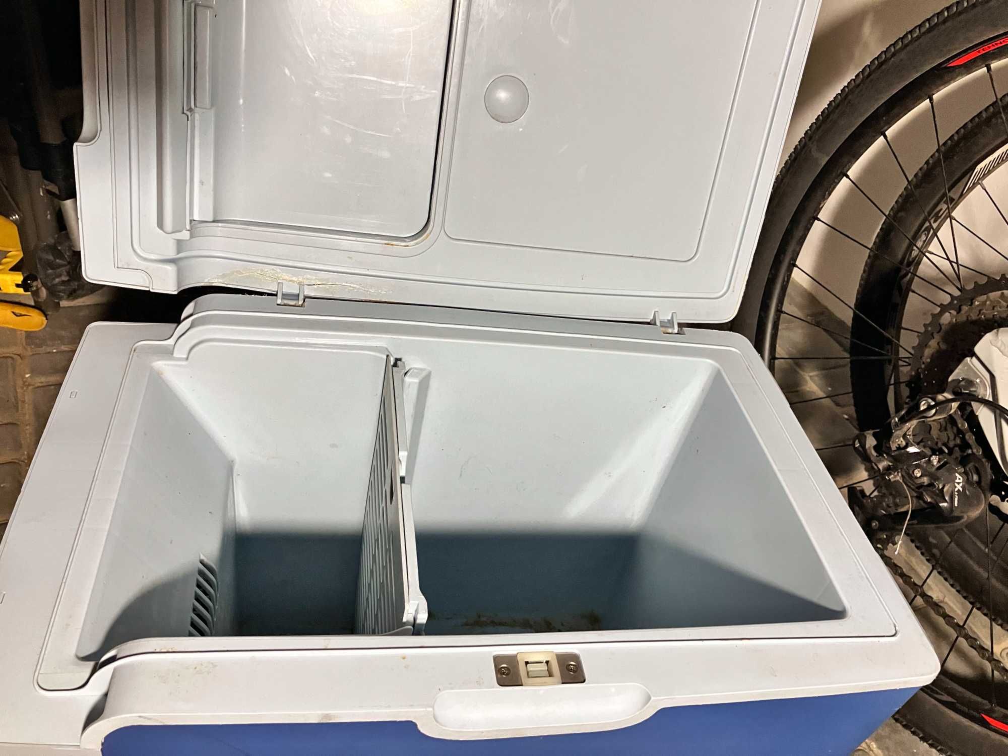 Удобный Автохолодильник Campingaz Powerbox 30l Platinum холод/тепло