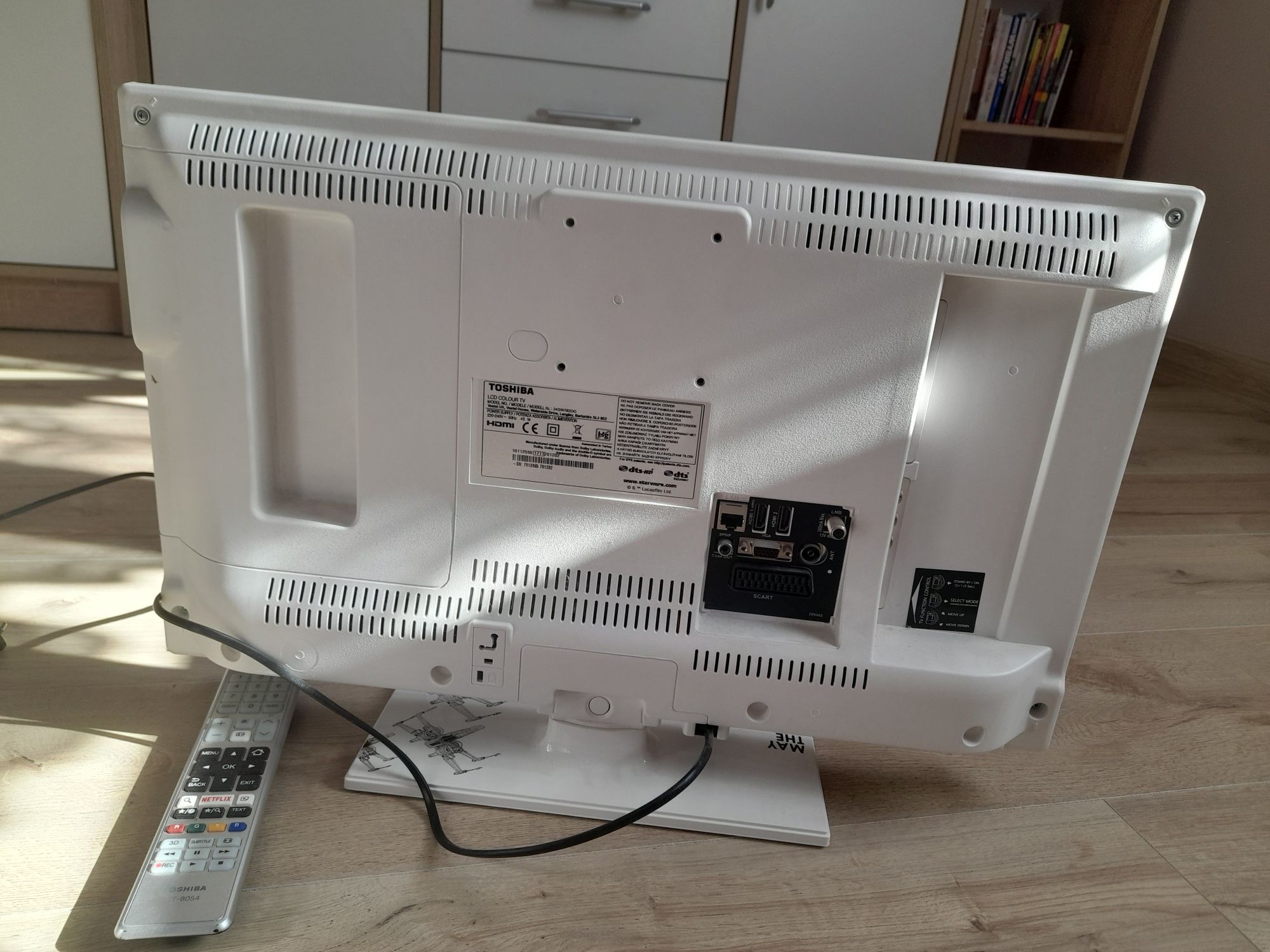 Toshiba tv 24 cale