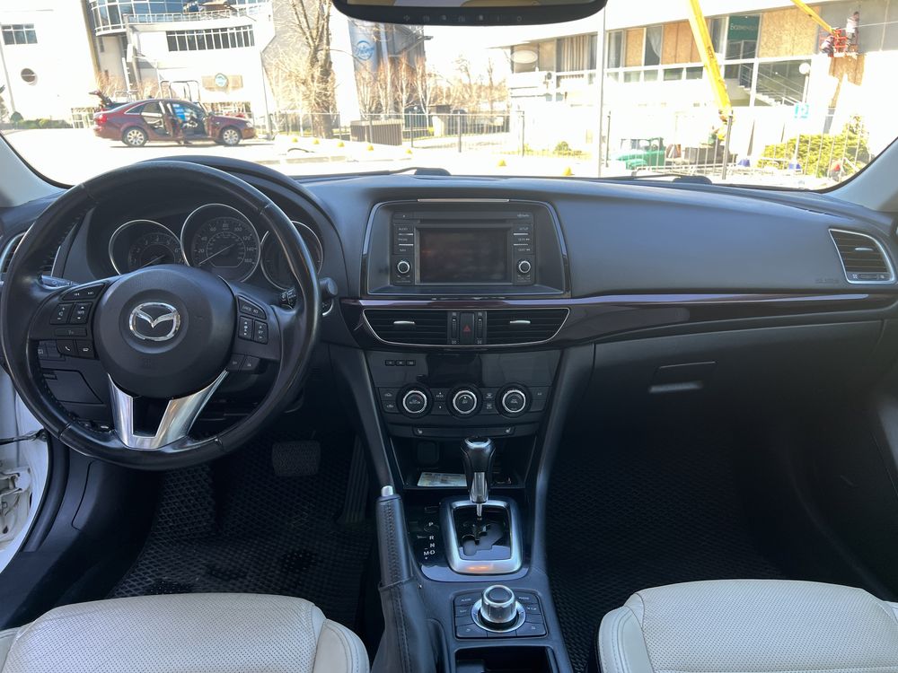 Продам Mazda 6