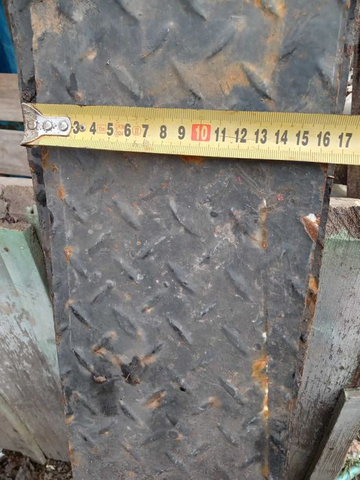 Полоса рефленая,для ступеней или другого использования