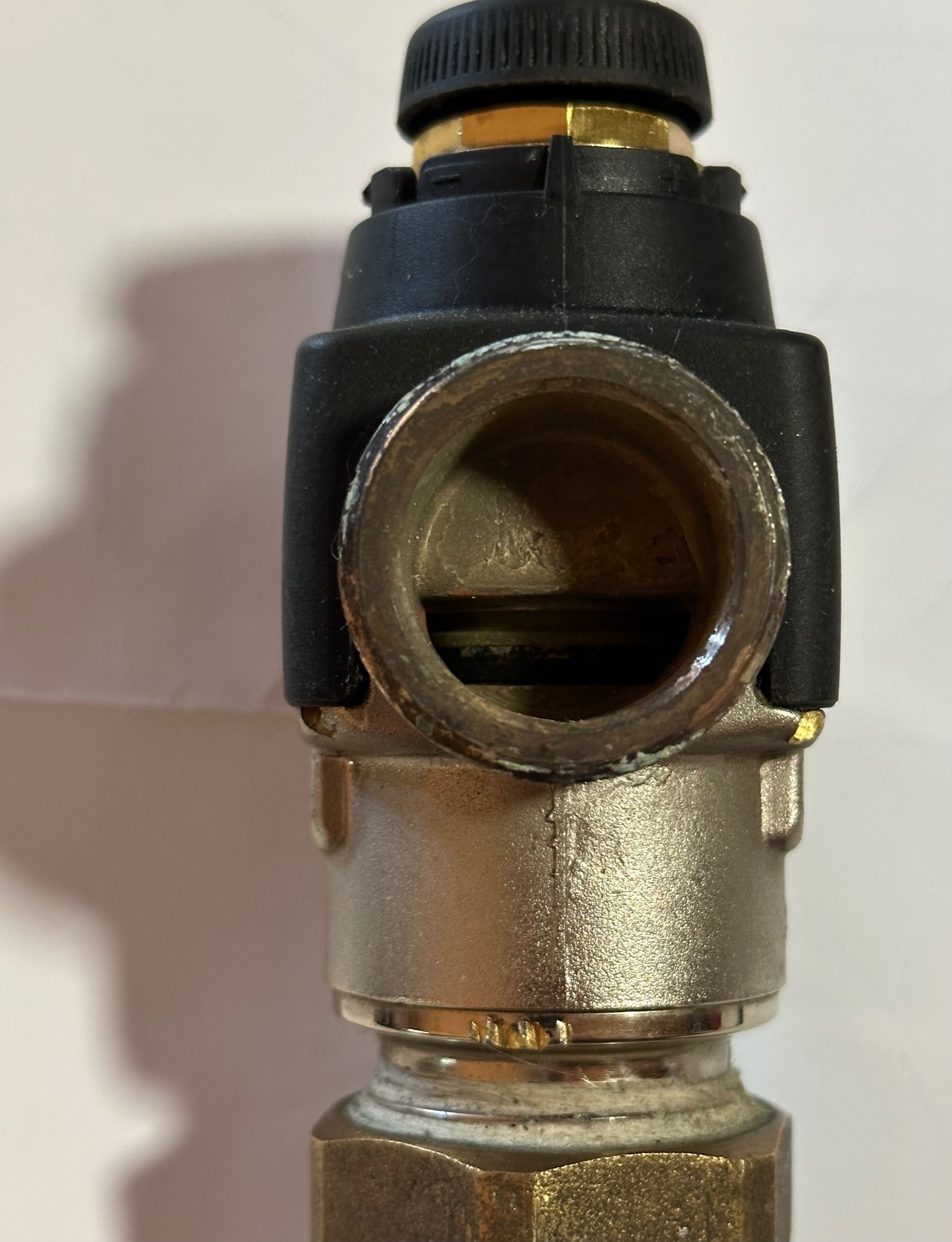 Zawór termostatyczny ESBE VTA332 zak.temp. 35-60st. PN10 1"