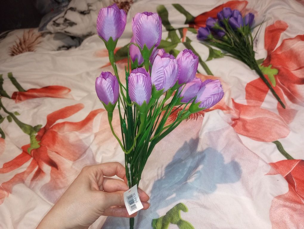 Bukiet wiosennych kwiatów krokusów 35 cm
