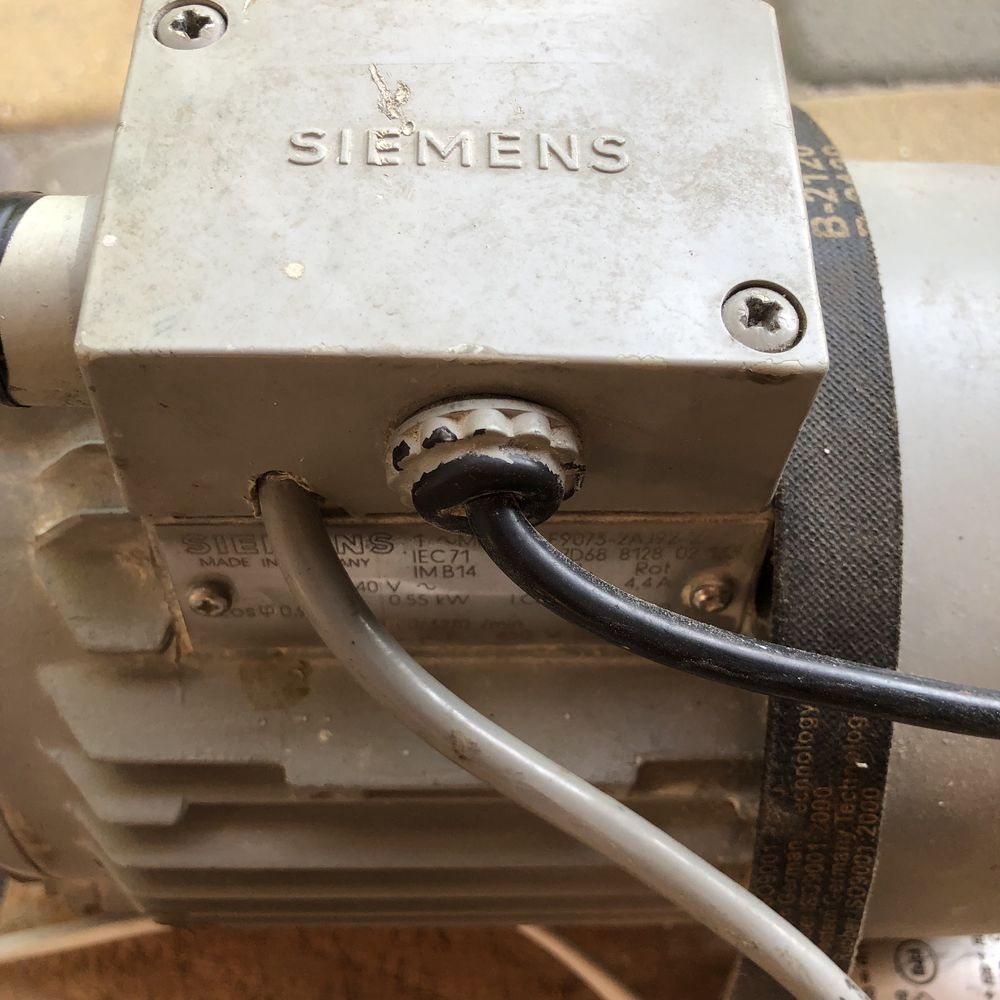 Электродвигатель Siemens