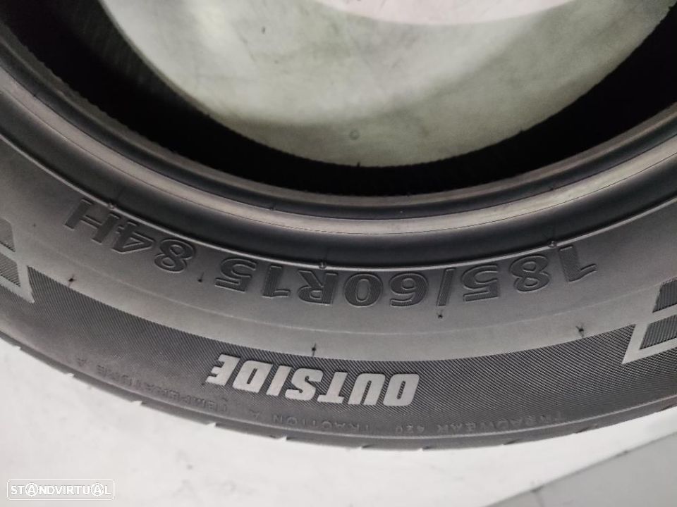 2 pneus semi novos 185-60r15 kumho - oferta dos portes 80 EUROS