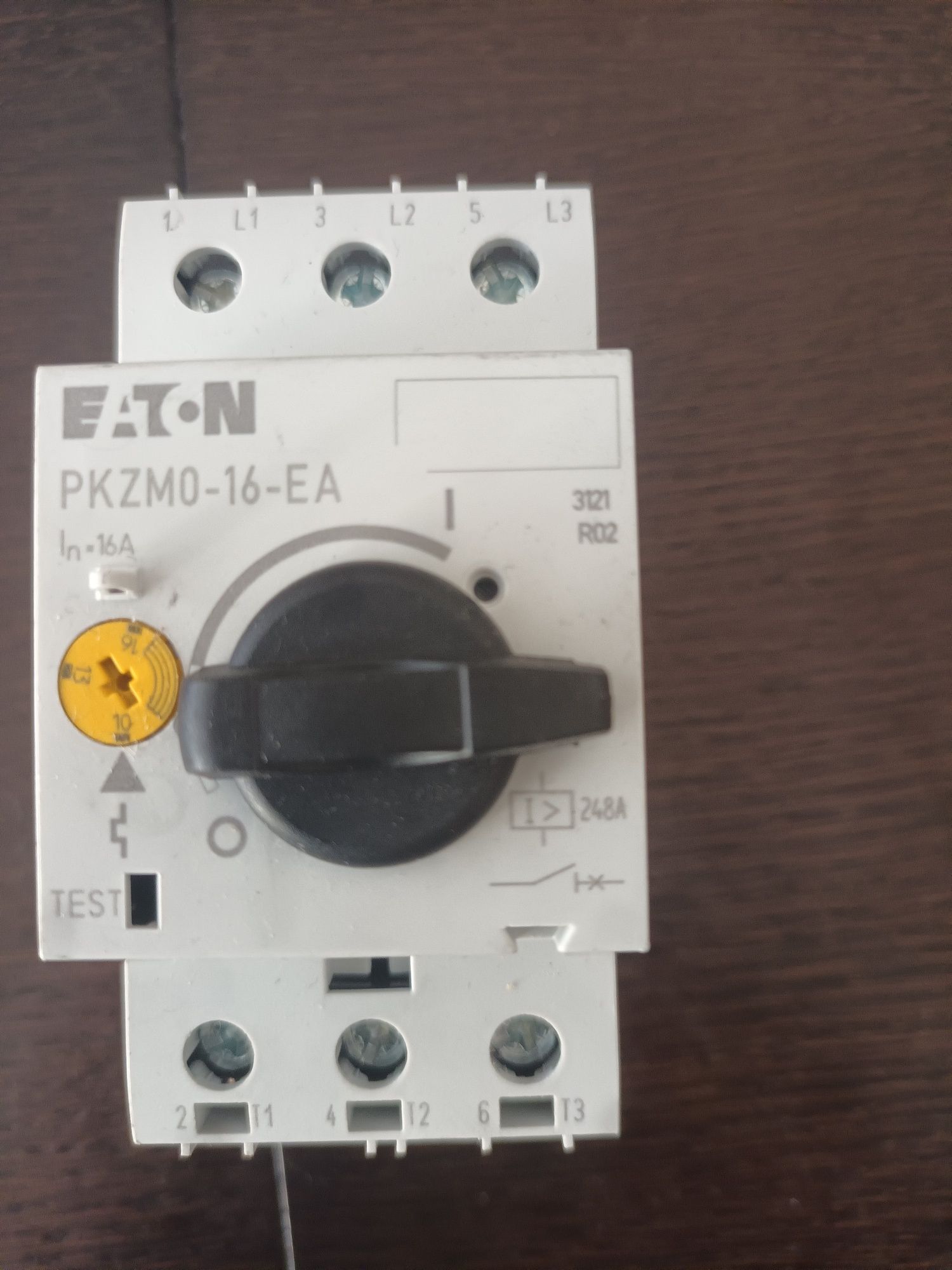 Wyłącznik silnikowy Eaton PKZMO - 16 - EA