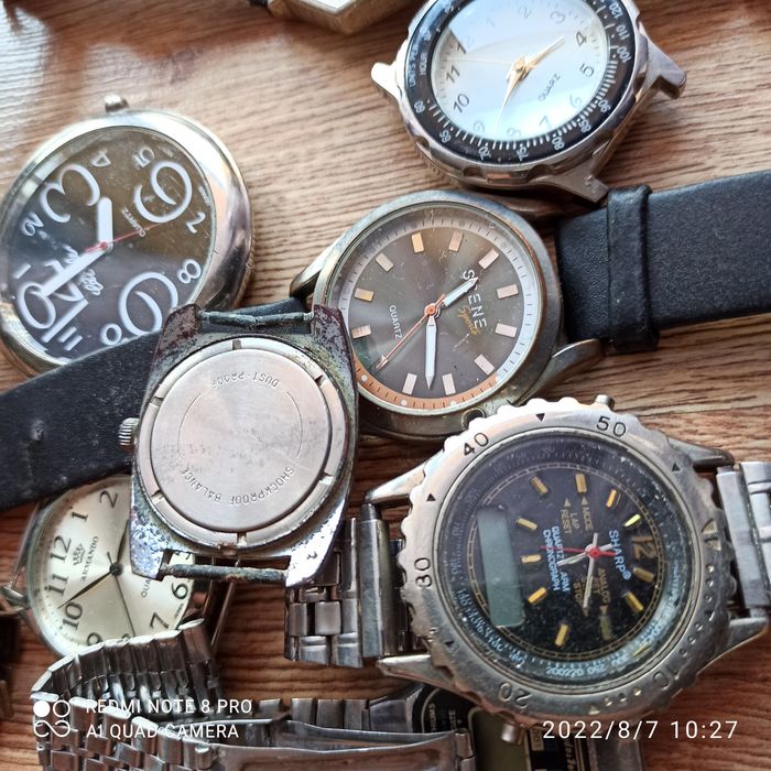 Stare zegarki , wykopi