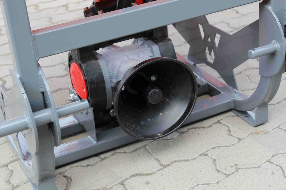 Обприскувач VINMET ВІД 200 л оприскувач навісний для трактора ВІНМЕТ