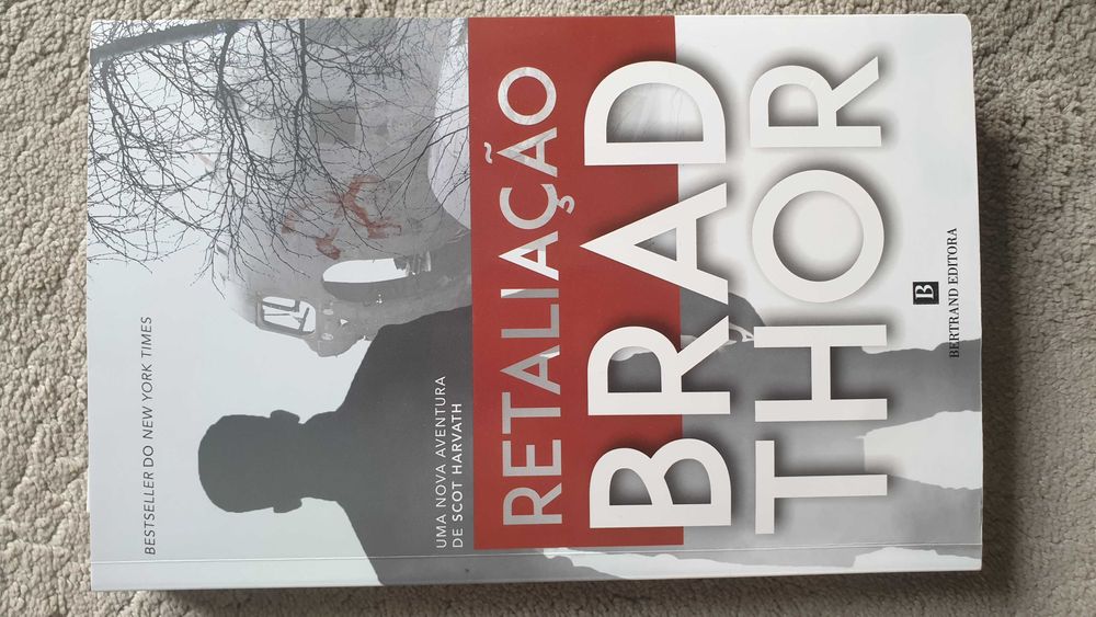 Vendo Livro de Brad Thor - Retaliação