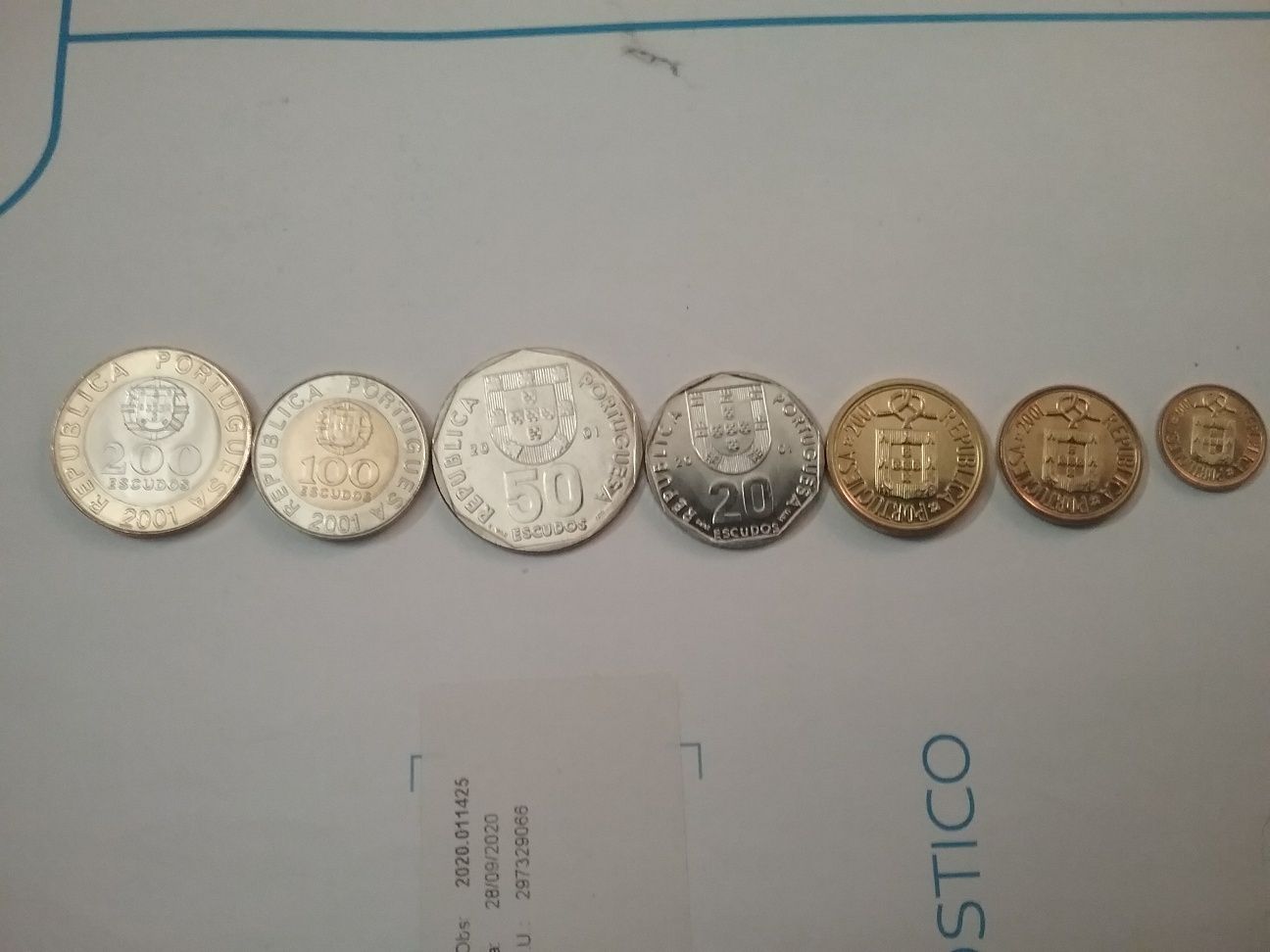 Vendo última série de moedas dó ano 2001 de Portugal