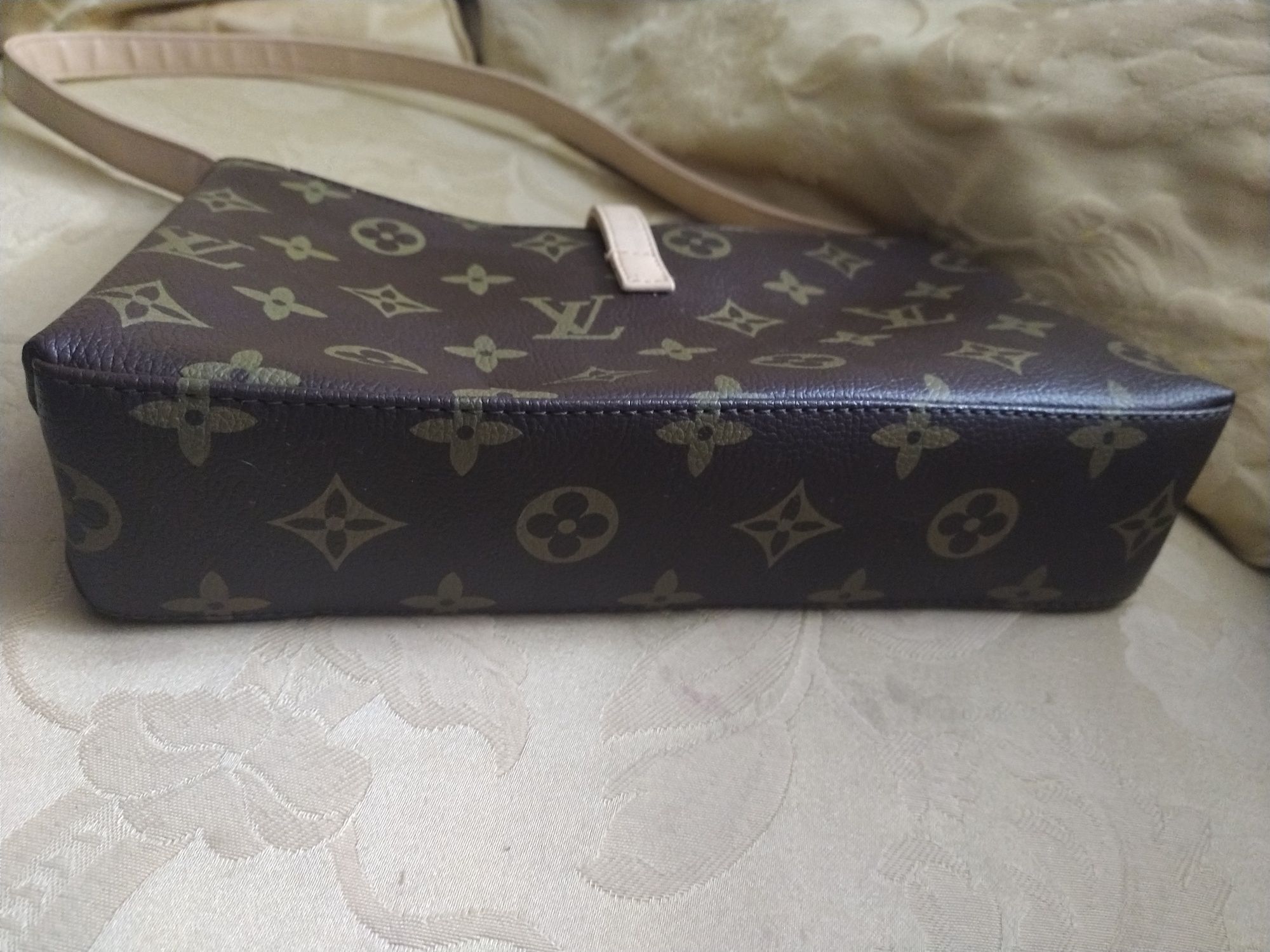 Mala de ombro Louis Vuitton
