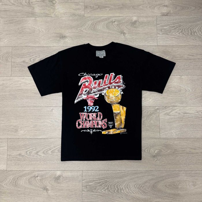 НОВА Чорна Футболка Chicago Bulls 1992 World Champions, Розмір XXL