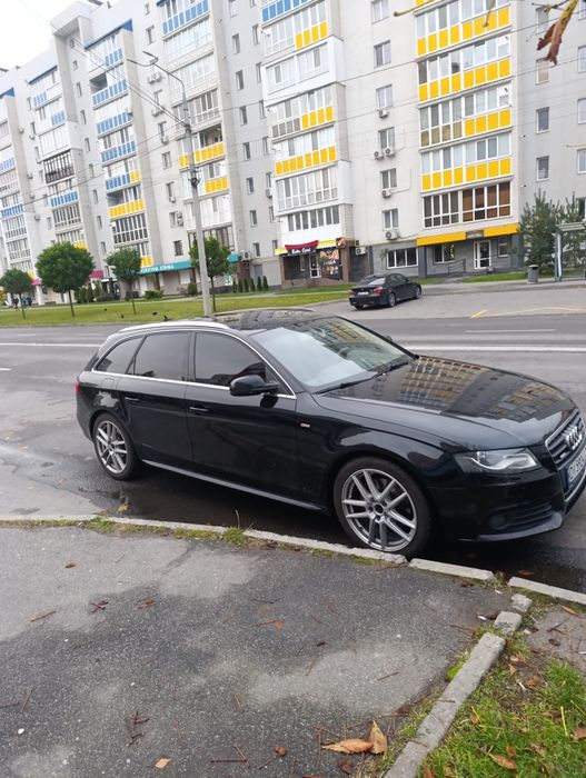 Автомобіль Ауді А4