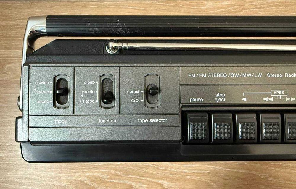 Магнітола Магнітофон Шарп Sharp GF-8181H