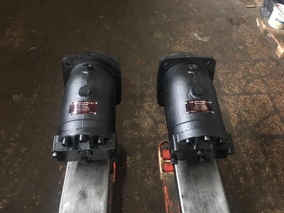 Гідромотори та гідронасоси 310.224 з валом під МН250