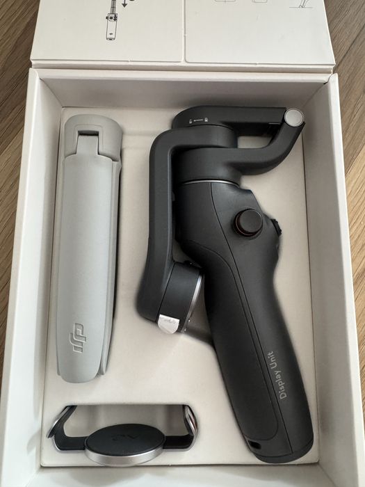 DJI Osmo Mobile 6 – Gimbal / Stabilizator do smartfona