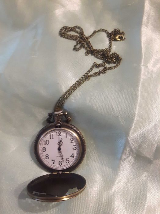 Zegarek na lancuszku