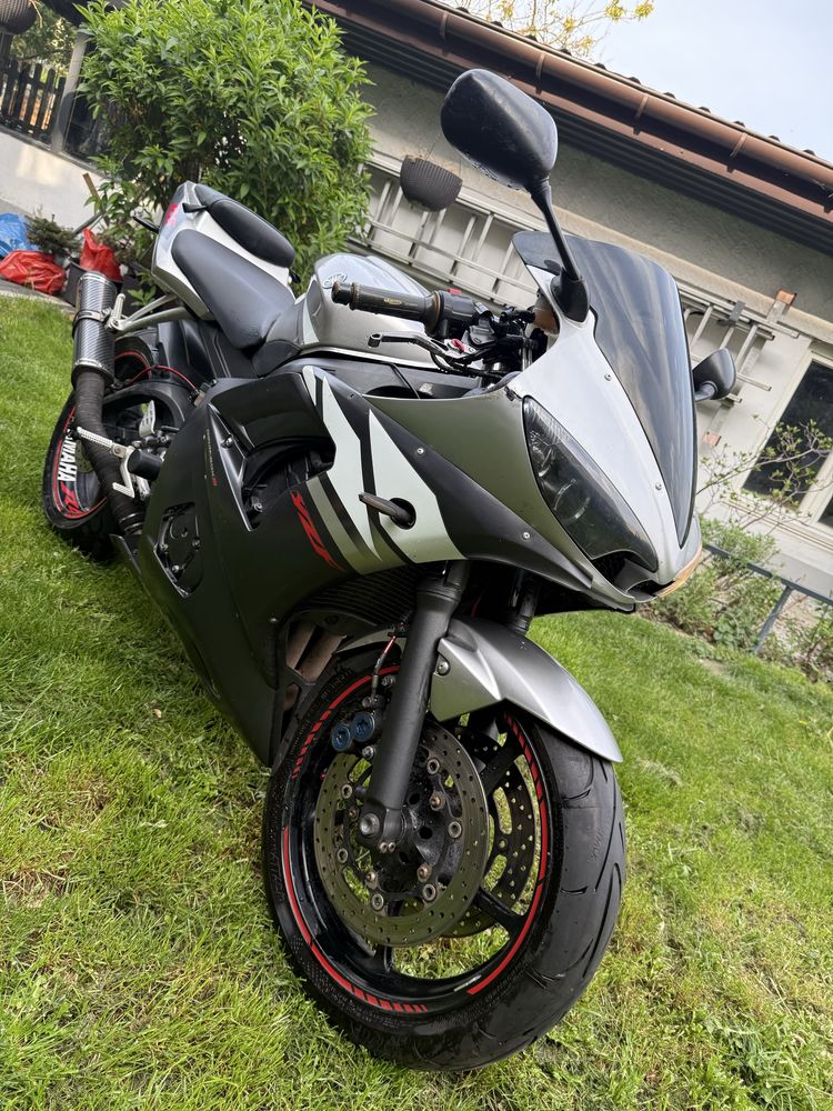 Yamaha r6 2003 rok