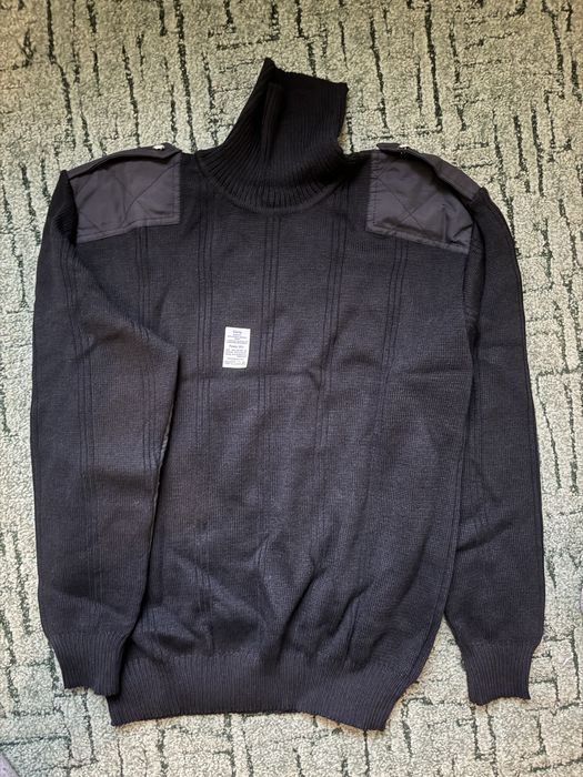 Продам светр поліцейський з горлом