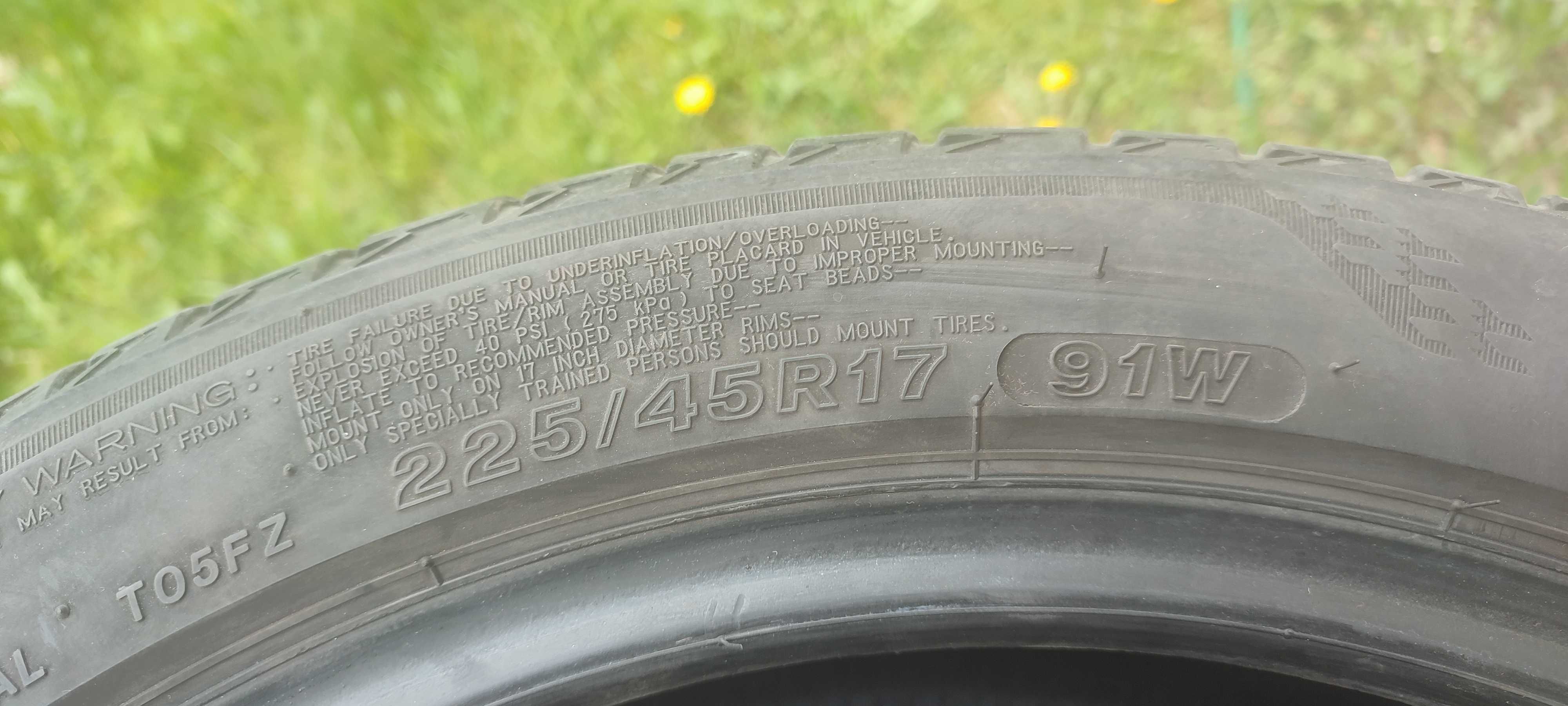 Bridgestone 225x45x17 letnie