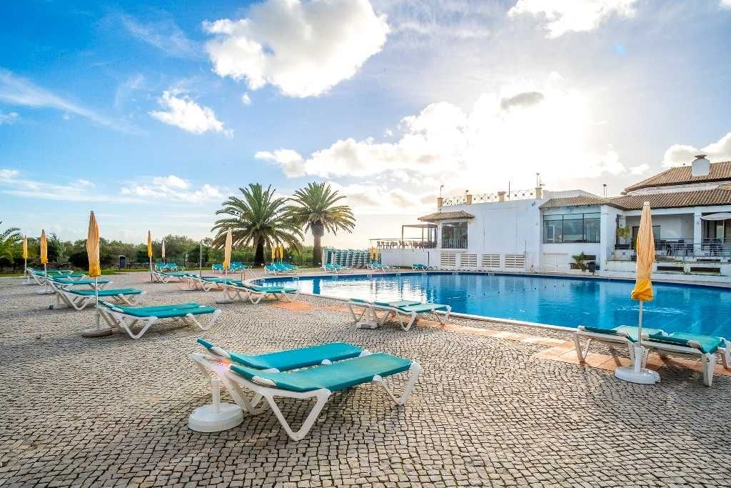 Apartamento T1 - até 4 PAX - Urb. Golden Club Cabanas, Algarve