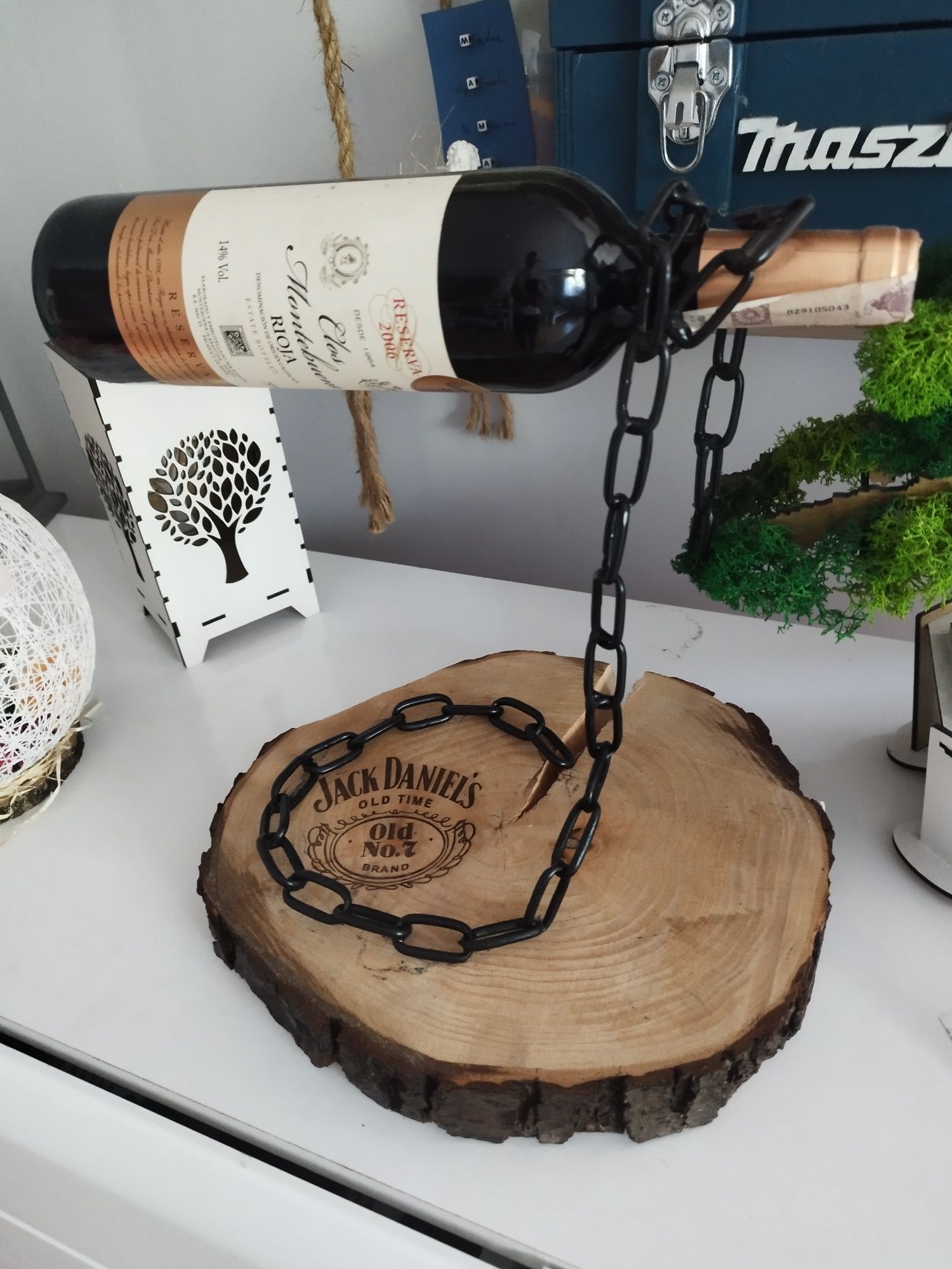 Stojak na wino z podstawą Jack Daniels