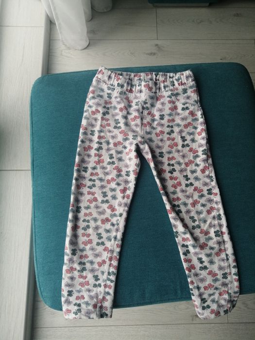 Sprzedam zestaw spodni roz. 104