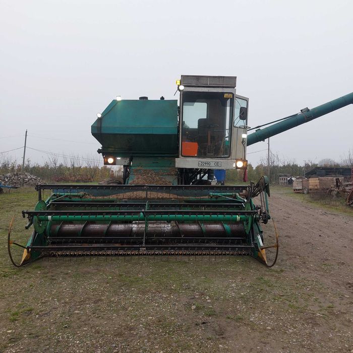 Конбайн нива ск-5