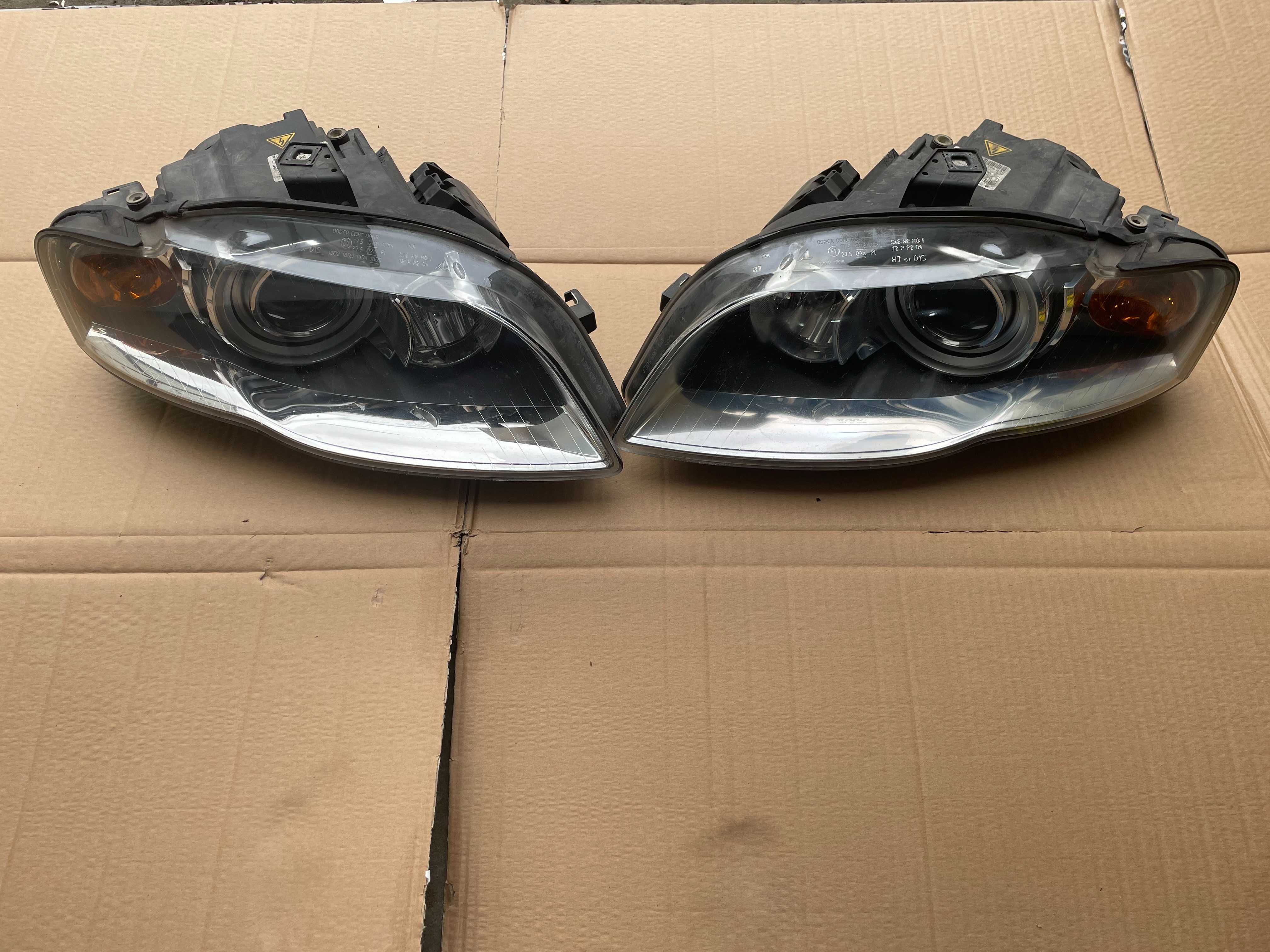 Audi A4 B7 Kompletna lampa przednia lewa / prawa Europa BI-Xenon Xenon