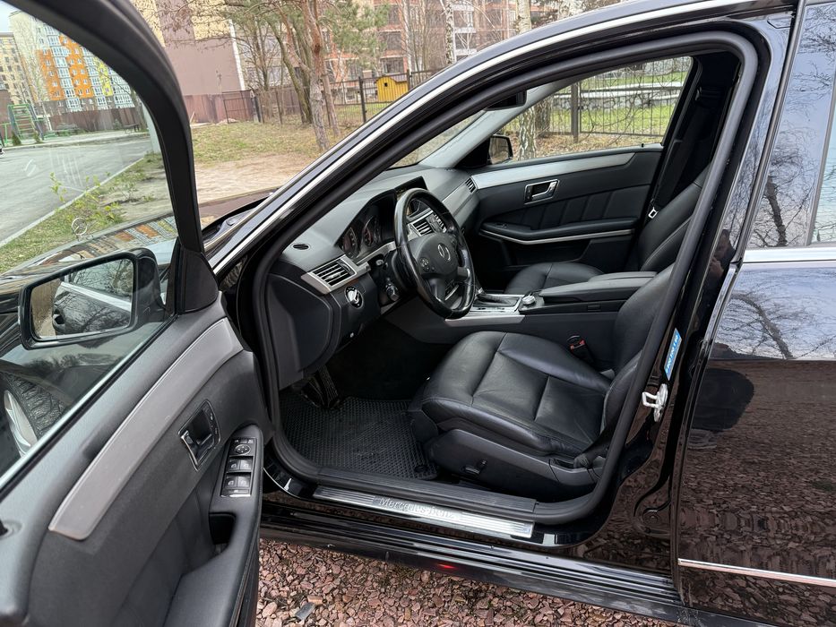 Mercedes-Benz w212  e200 cdi