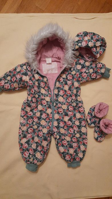 Hm Kombinezon zimowy print rozyczki,ciepl,rekawiczki,buciki niechodki