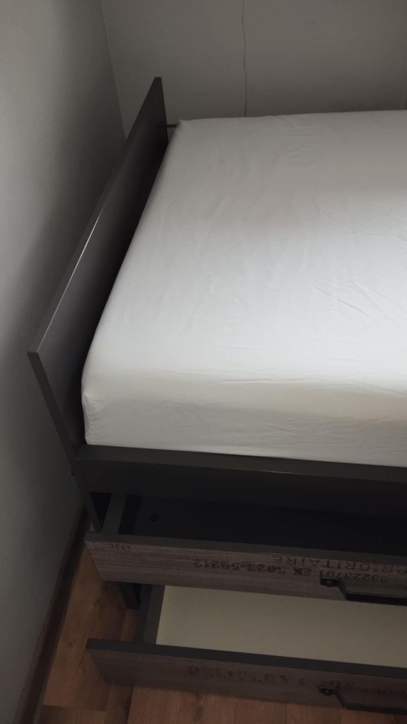 Łóżko z podwójnym łóżkiem meble młodzieżowe