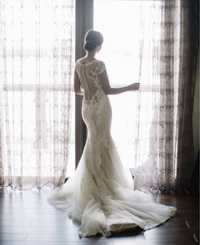 Весільна сукня від дизайнера.