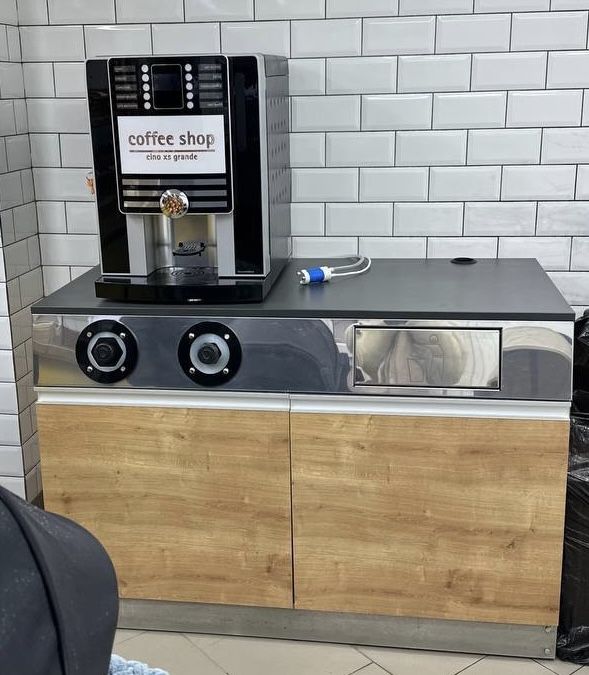 Стіл для кавʼярні під кавовий апарат