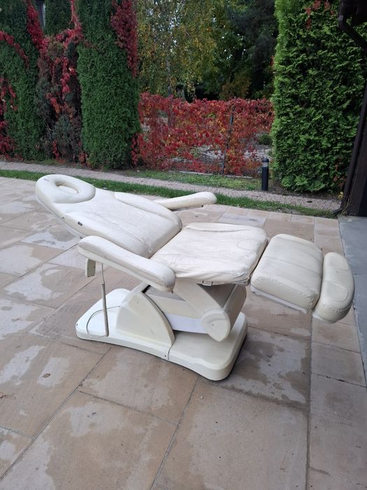 Fotel kosmetyczny. Kombajn