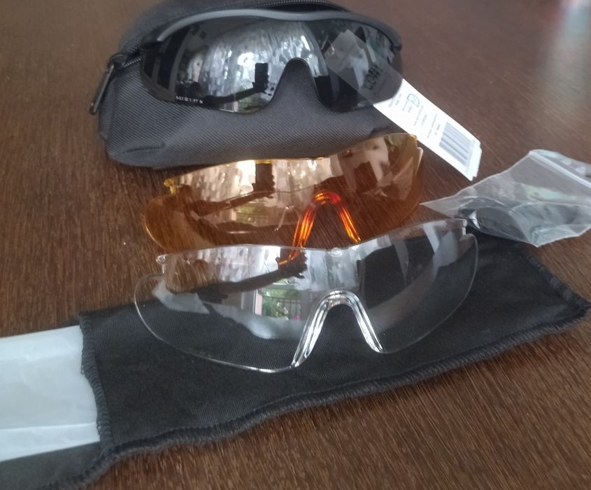 Okulary przeciwsłoneczne COBBY cops nowe z metką