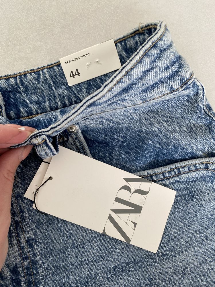 Жіночі джинсові шорти  Zara