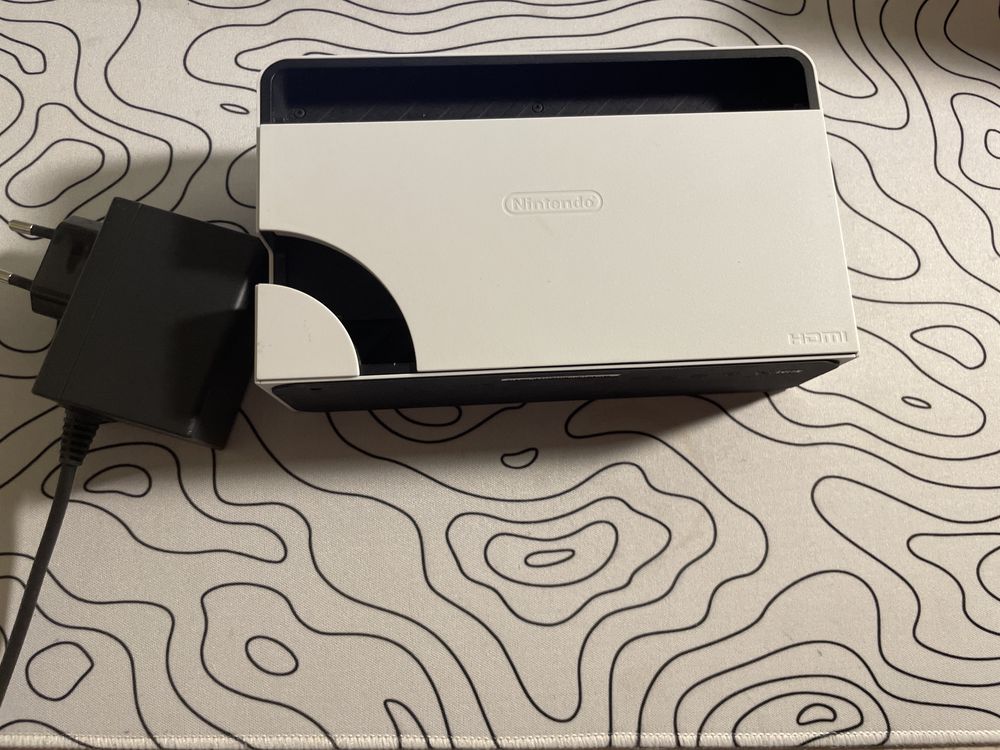 NINTENDO SWITCH OLED (+jogo gratuito)