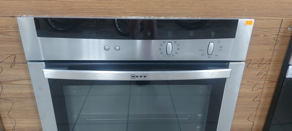 Духова піч Neff SF25M854EU