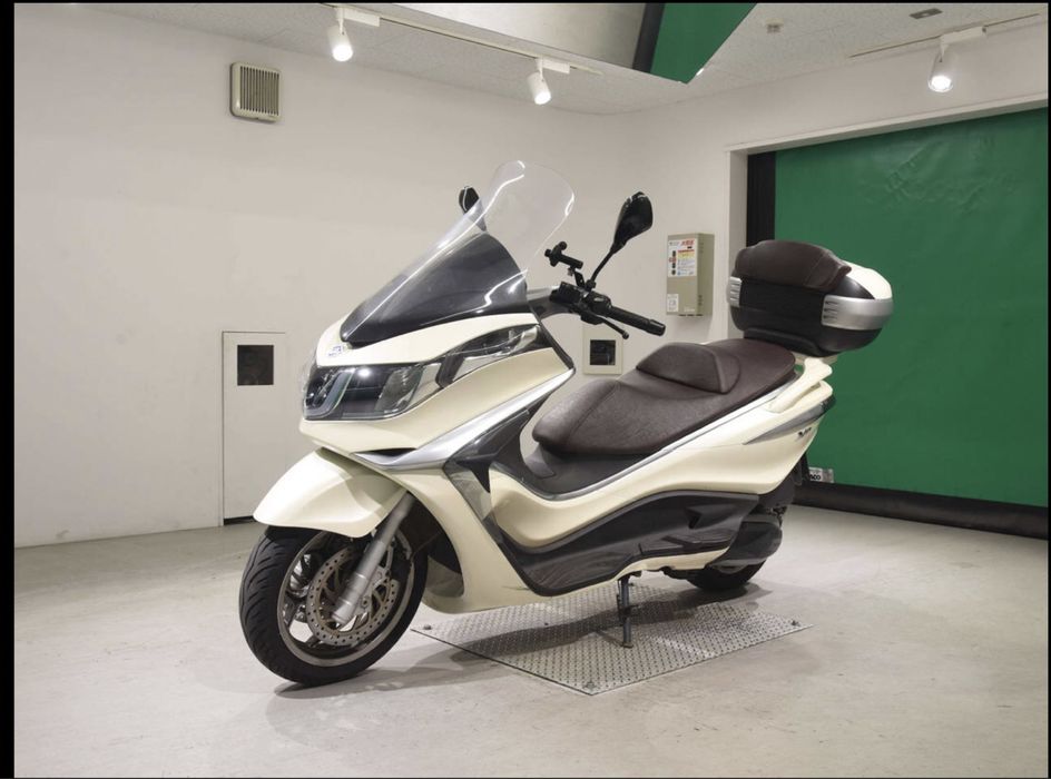 Свіжак!З Японії ! PIAGGIO X10-350!