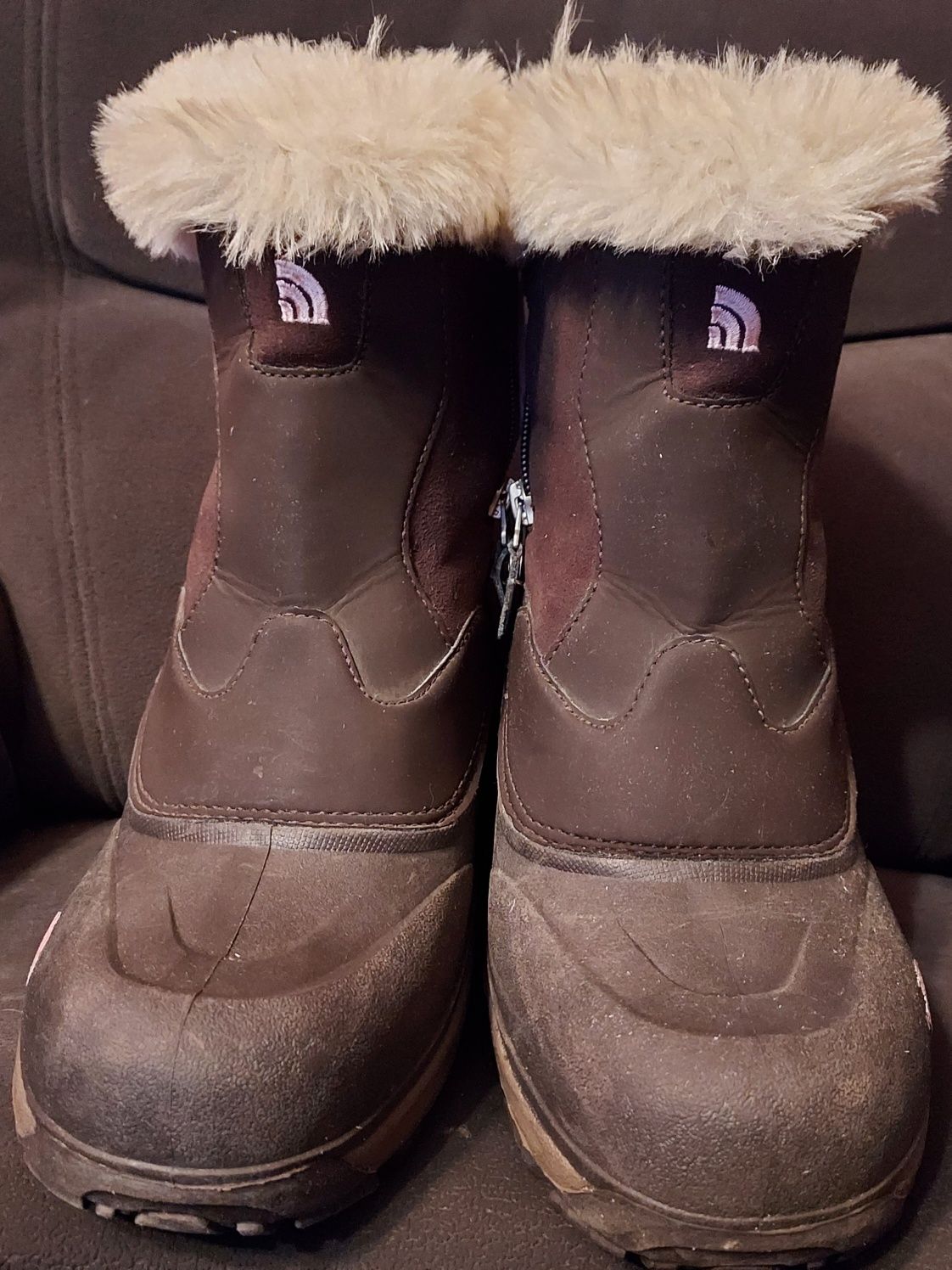 The North Face wodoodporne buty zimowe ze sztucznym futerkiem ROZM 39